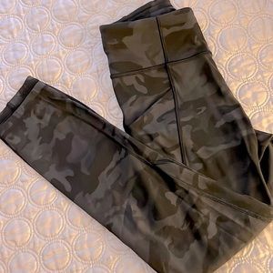 Lululemon Time to Sweat 23” Camo leggings